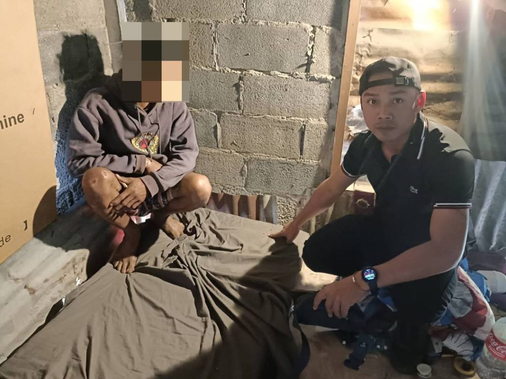 สภ.กระสัง จับกุมผู้ต้องหาคดียาเสพติดและพนันออนไลน์ 3 ราย พร้อมของกลาง