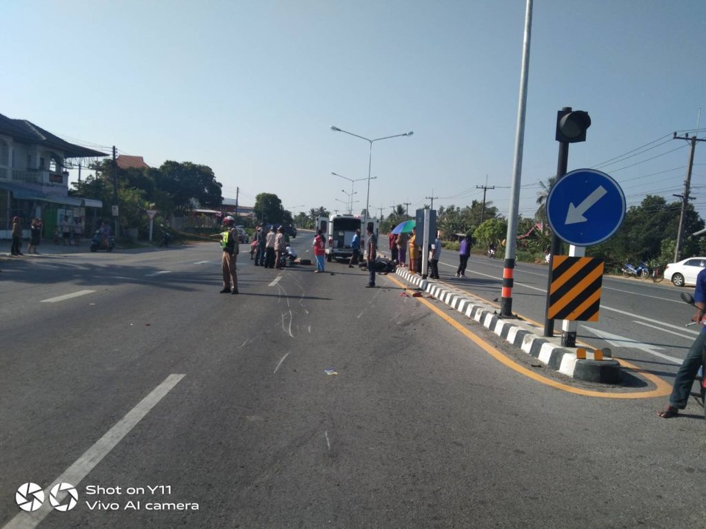 สภ.กระสัง รุดตรวจสอบเหตุรถจักรยานยนต์เฉี่ยวชน เร่งอำนวยความสะดวกจราจรป้องกันเหตุซ้ำซ้อน
