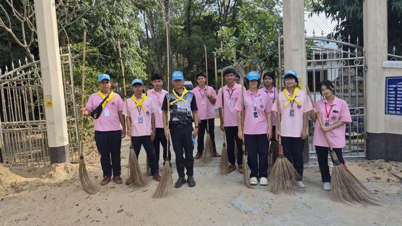 สภ.กระสัง นำพลังจิตอาสา พัฒนาปรับปรุงภูมิทัศน์วัดบ้านสวนใหม่