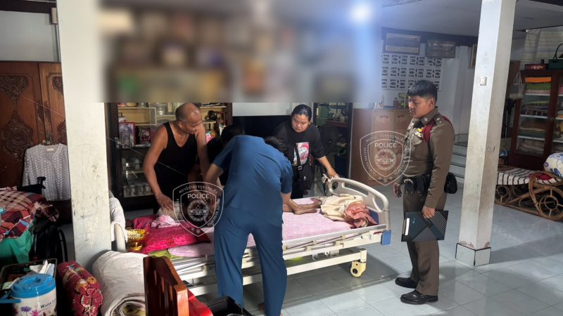สลด! พบหญิงชราวัย 86 ปี เสียชีวิตในบ้านพัก เจ้าหน้าที่รุดชันสูตรร่วมกับแพทย์