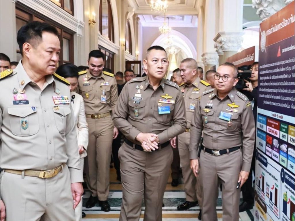 สำนักงานตำรวจแห่งชาติ โชว์ผลงานรัฐบาล ปราบยาเสพติด 7 เดือน จับเฉียด 2 แสนคดี เดินหน้าปราบอาชญากรรมออนไลน์และนอมินี