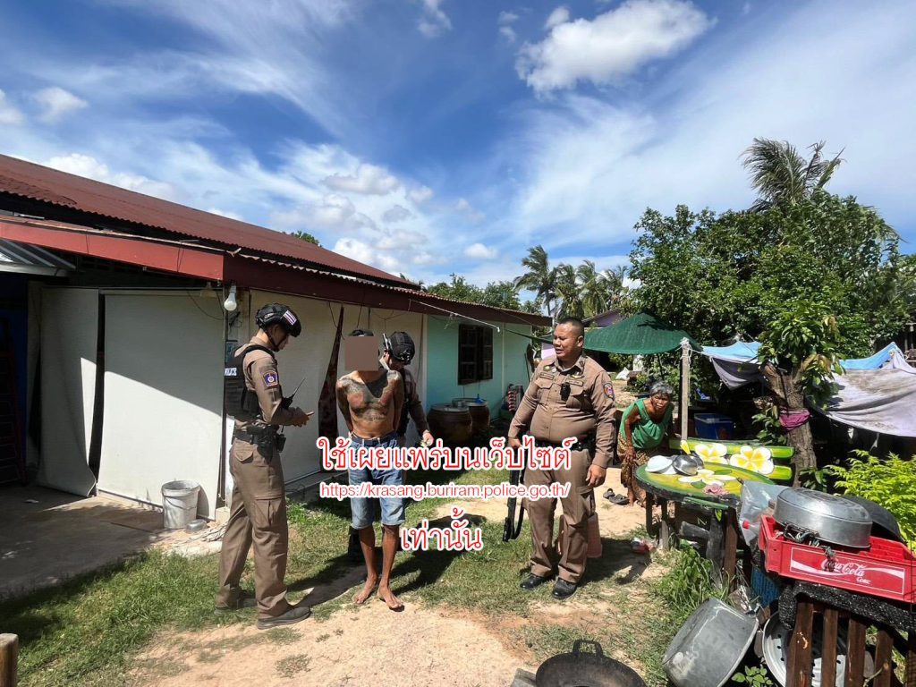 ร.ต.อ.สมนึก นะลาหนองแวง ร้อยเวรป้องกัน พร้อมสายตรวจ 191